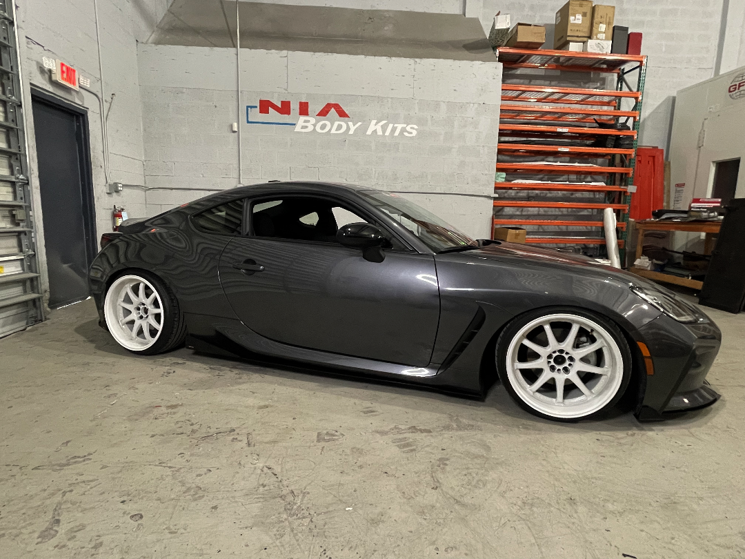 Toyota GR86 NIA Side Skirts Sleek Splitter 2022+
