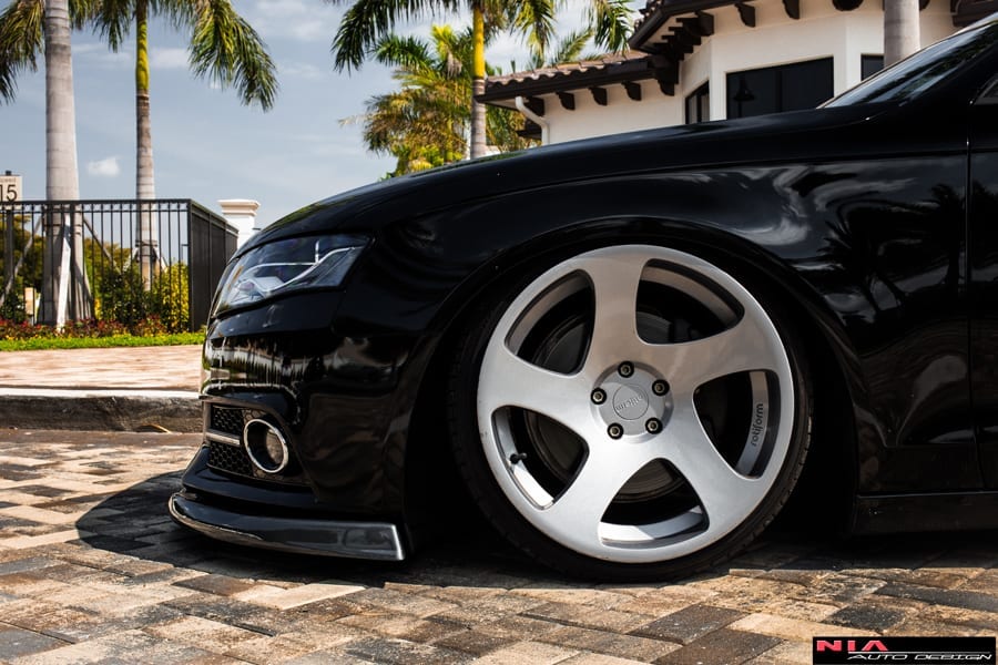 Nia Body Kits upgrades your Audi A4 an aggressive stance without altering with the factory design, made to fit the B8 and B8.5 (2009-2016). Contact us at www.niaautodesign.com