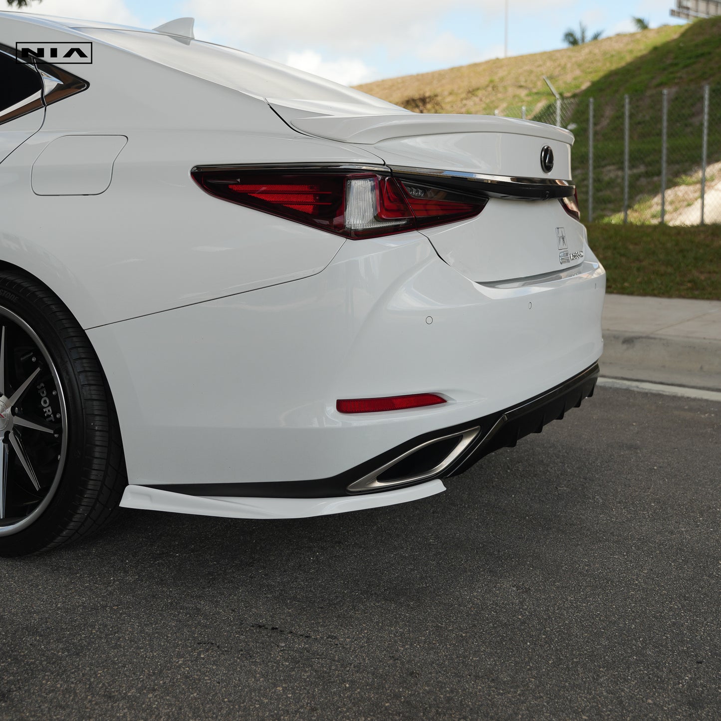 Lexus ES Base Model, F-Sport NIA rear lip spats bodykit 2019-2025 in ABS